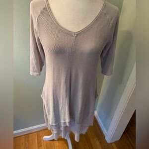 Simply Couture Light Gray Tunic Top, size S